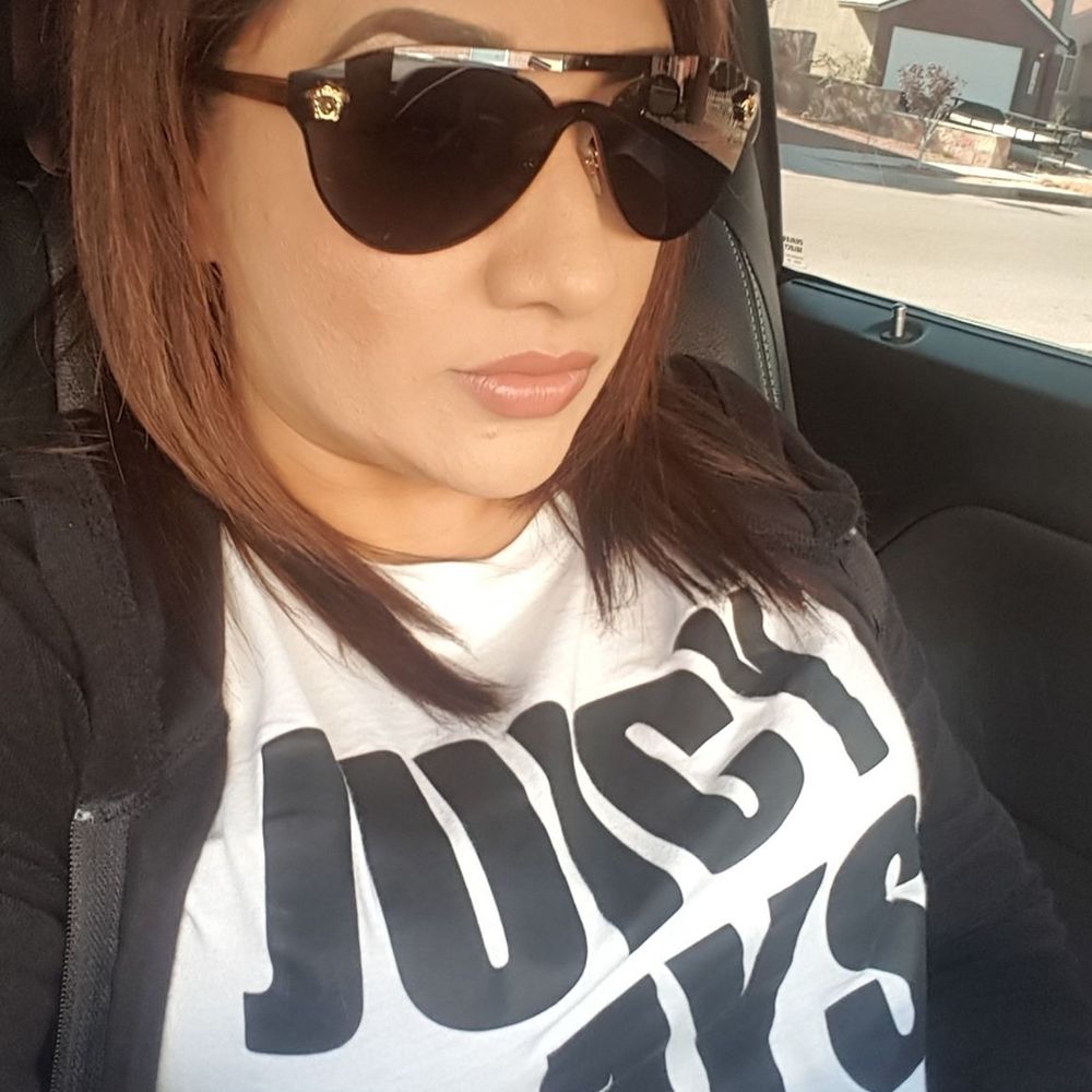 Meet your Posher, Jessica